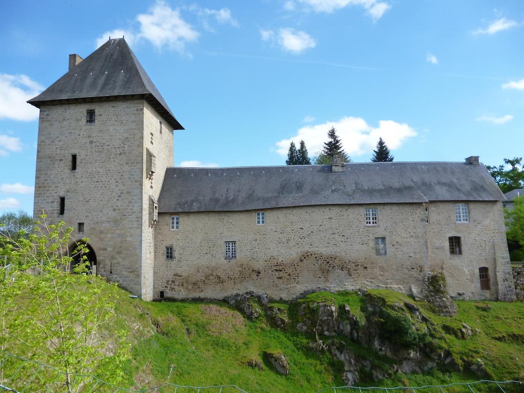 Chambres D'Hotes L'Hirondelle Du Lac Peyrat-le-Chateau Luaran gambar