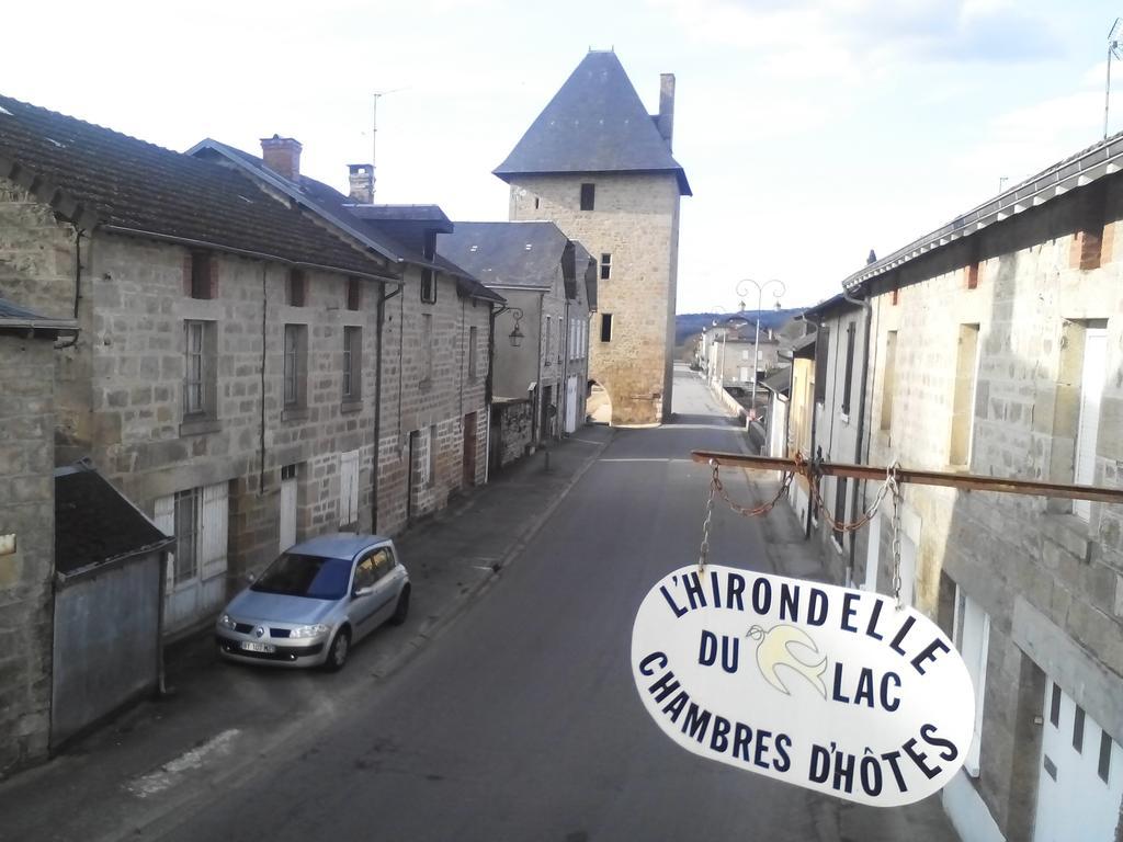 Chambres D'Hotes L'Hirondelle Du Lac Peyrat-le-Chateau Bilik gambar